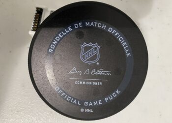 hockey pucks sensors data