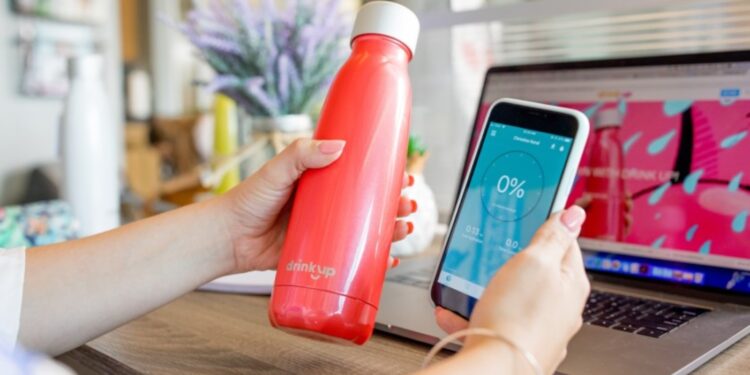 chip hot water smartphone